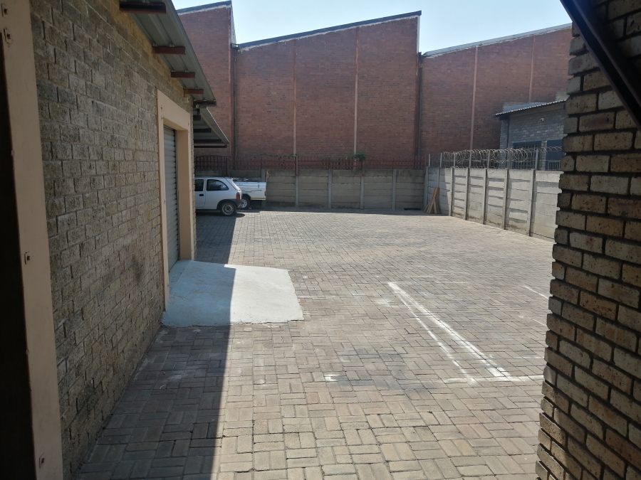 Commercial Property for Sale in Mid Town North West